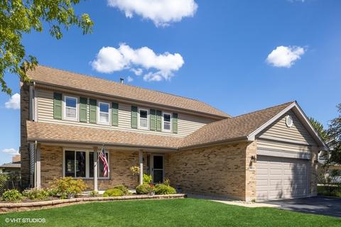 580 Chester Ct E, Aurora, IL 60504 photo 1