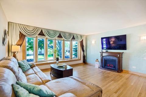 1106 E Juniper Ln, Mount Prospect, IL 60056 photo 7