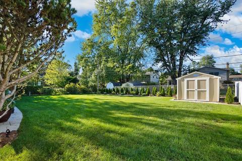 1106 E Juniper Ln, Mount Prospect, IL 60056 photo 4