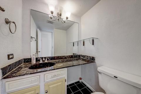 365 Willow Tree Ct, Hoffman Estates, IL 60169 photo 16