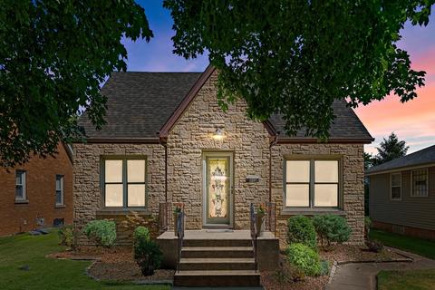 212 S May Ave, Kankakee, IL 60901 photo 2