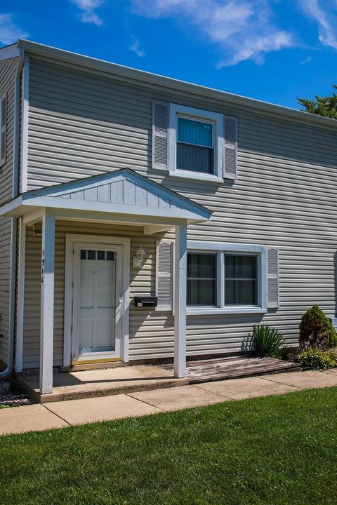 194 Robert Ct #C, Bartlett, IL 60103 photo 2