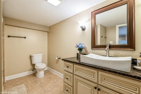 1215 Pitner Ave, Evanston, IL 60202 photo 10
