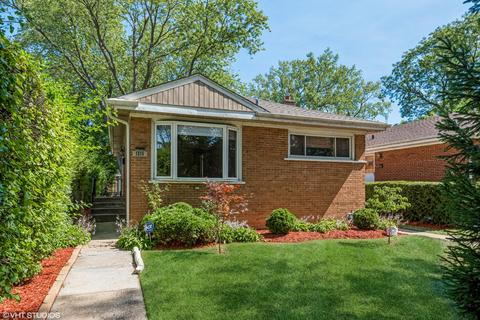 1215 Pitner Ave, Evanston, IL 60202 photo 1