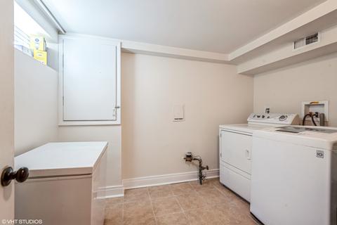 1215 Pitner Ave, Evanston, IL 60202 photo 12