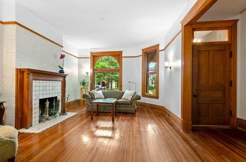 1213 Maple Ave, Evanston, IL 60202 photo 4