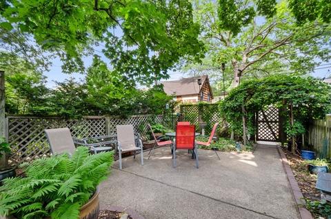 1213 Maple Ave, Evanston, IL 60202 photo 23