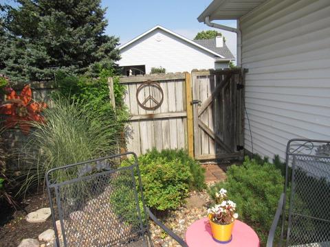 115 Cedar Dr, Clinton, IL 61727 photo 5