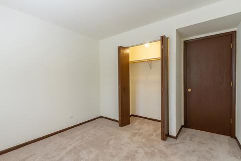 713 Crescent Ct #D1, Bartlett, IL 60103 photo 14