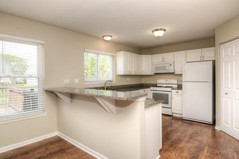 791 Trinity Ct, Carol Stream, IL 60188 photo 4