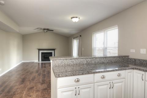 791 Trinity Ct, Carol Stream, IL 60188 photo 3