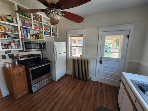 1438 S Float Ave, Freeport, IL 61032 photo 6