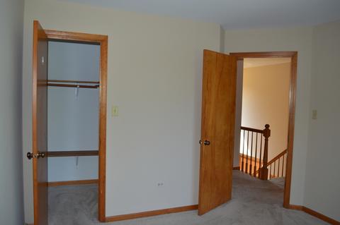 330 Pinecrest Ct, Aurora, IL 60502 photo 13