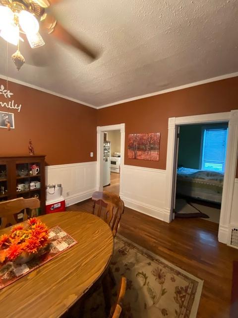 222 E 19th St, Lockport, IL 60441 photo 5