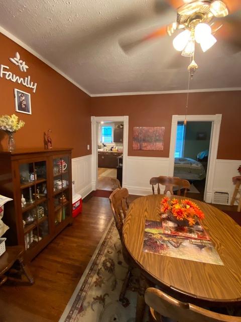 222 E 19th St, Lockport, IL 60441 photo 6