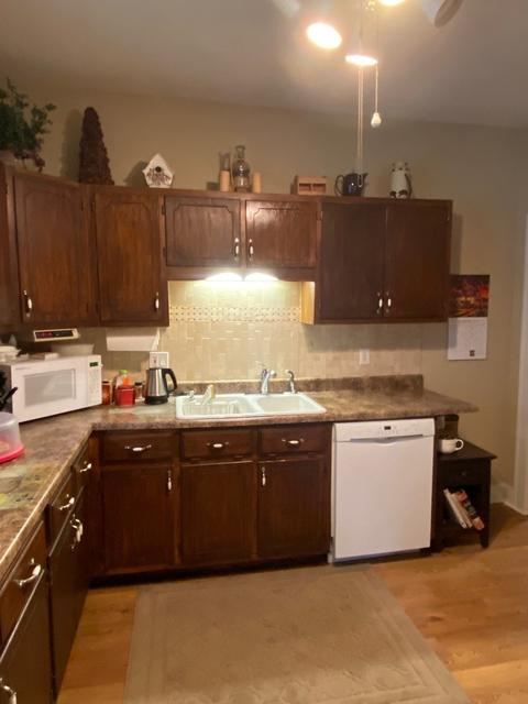 222 E 19th St, Lockport, IL 60441 photo 9
