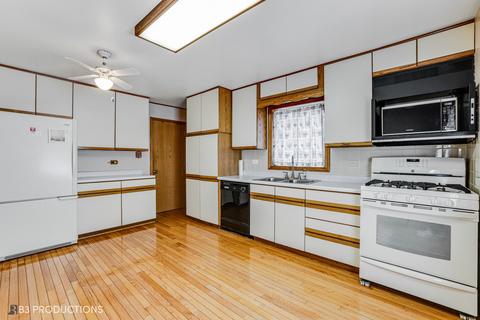 3431 Carpenter St, Steger, IL 60475 photo 4