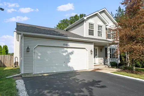 1719 Parkside Dr, Plainfield, IL 60586 photo 1