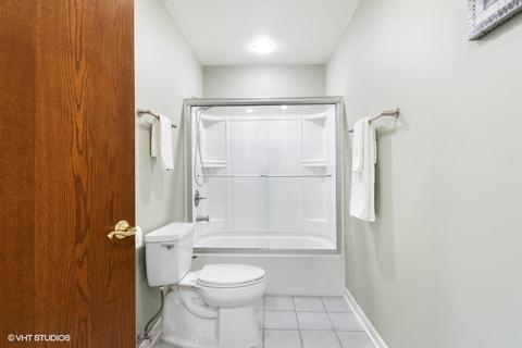 1264 Reading Ct, Wheaton, IL 60189 photo 14