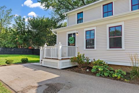 273 N Spring St, Elgin, IL 60120 photo 25