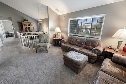 2247 Daybreak Dr, Aurora, IL 60503 photo 3