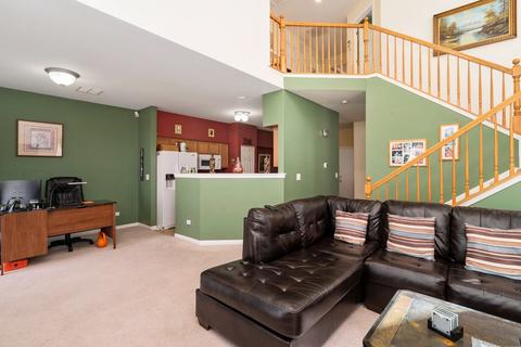 21546 Eich Dr, Crest Hill, IL 60403 photo 5