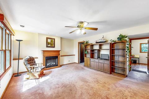 935 Rosedale Ln, Hoffman Estates, IL 60169 photo 15