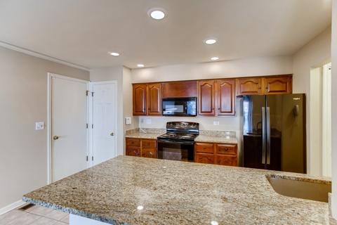 1624 Stonebridge Trl, Wheaton, IL 60189 photo 7