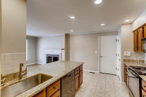 1624 Stonebridge Trl, Wheaton, IL 60189 photo 9
