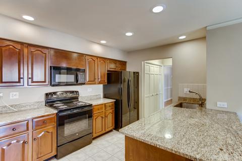 1624 Stonebridge Trl, Wheaton, IL 60189 photo 8