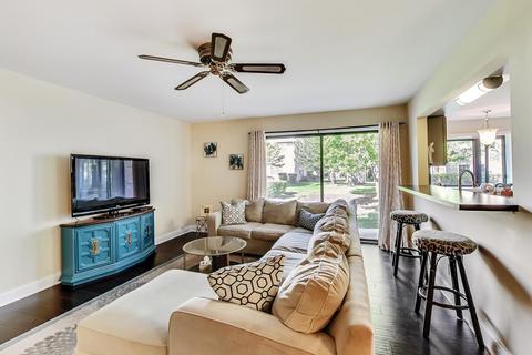 401 Walters Ln #1B, Itasca, IL 60143 photo 3