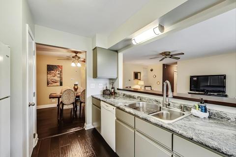401 Walters Ln #1B, Itasca, IL 60143 photo 10
