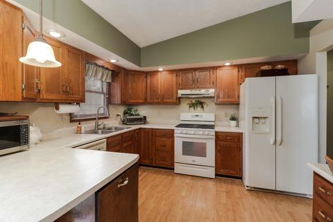 1312 Chadwick Dr, Normal, IL 61761 photo 10