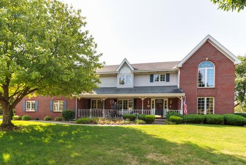 2204 Berry Ln, Bloomington, IL 61704 photo 2