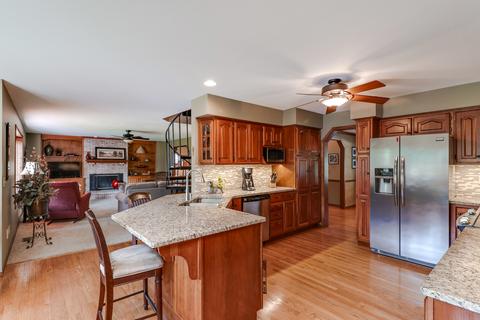 2204 Berry Ln, Bloomington, IL 61704 photo 21