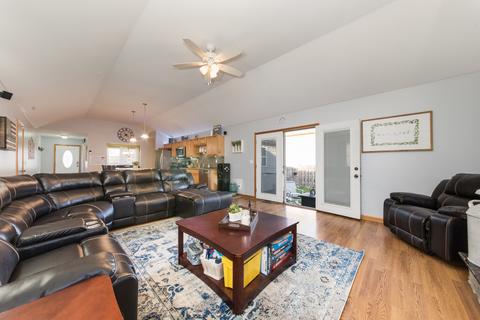 2313 Manor Ln, Mchenry, IL 60051 photo 6