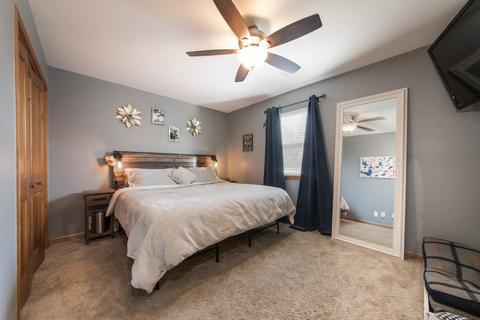 2313 Manor Ln, Mchenry, IL 60051 photo 10