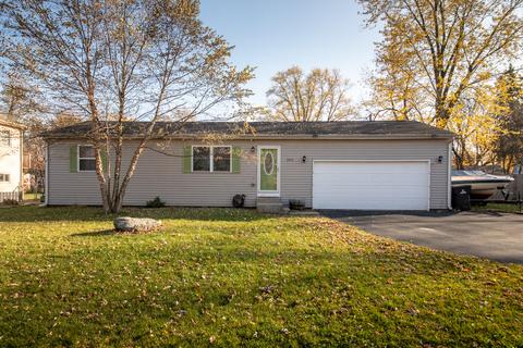 2313 Manor Ln, Mchenry, IL 60051 photo 1