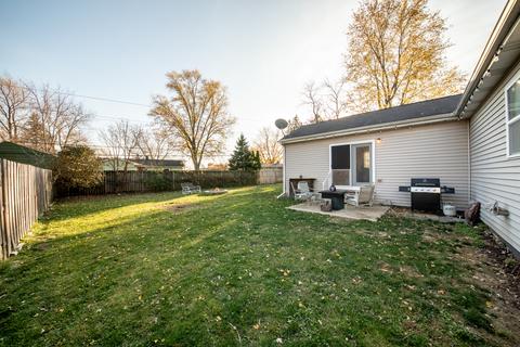 2313 Manor Ln, Mchenry, IL 60051 photo 19
