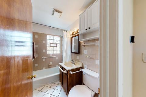 1248 S 3rd Ave, Des Plaines, IL 60018 photo 14