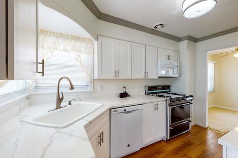 1248 S 3rd Ave, Des Plaines, IL 60018 photo 3