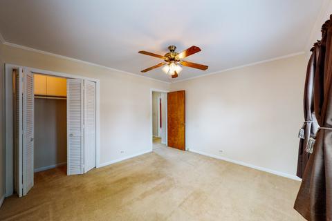 1248 S 3rd Ave, Des Plaines, IL 60018 photo 10