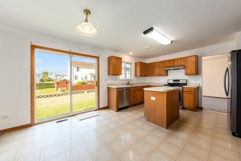 1312 Burns Ct, Minooka, IL 60447 photo 8