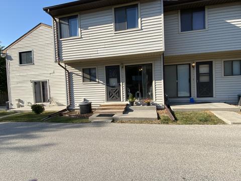 1405 E Vernon Ave #28, Normal, IL 61761 photo 2