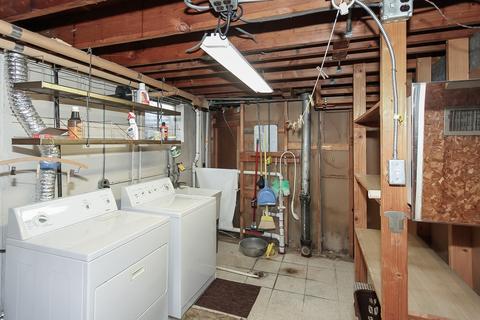 65 S Meyer Ct, Des Plaines, IL 60016 photo 27