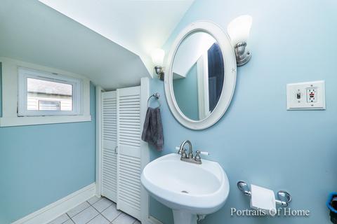 338 N Commonwealth Ave, Elgin, IL 60123 photo 15