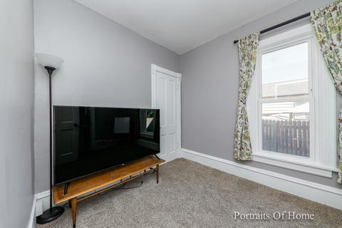 338 N Commonwealth Ave, Elgin, IL 60123 photo 14