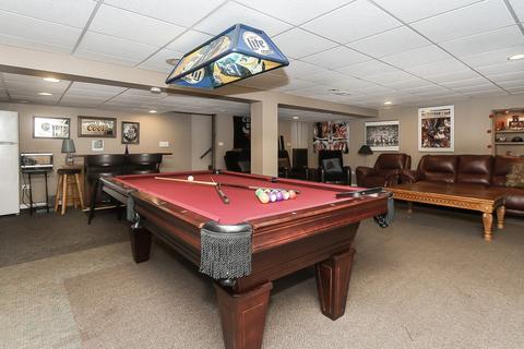 705 Carol Ave, Elgin, IL 60123 photo 21