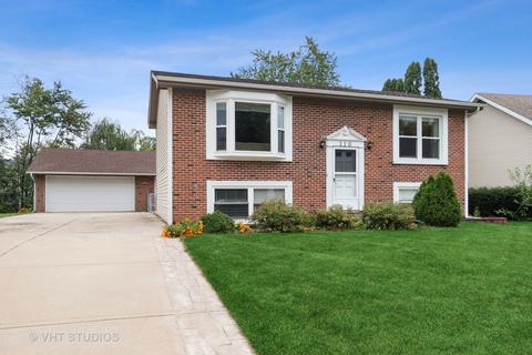110 Davis Ct, Bolingbrook, IL 60440 photo 1