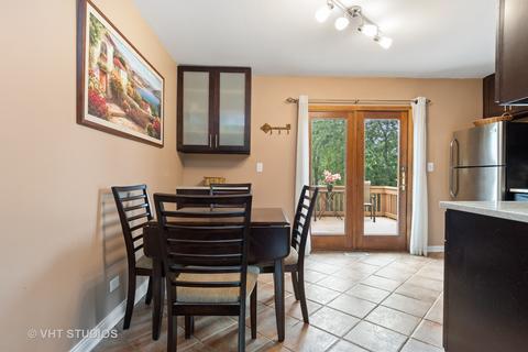 110 Davis Ct, Bolingbrook, IL 60440 photo 8